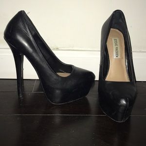 All black stiletto pumps